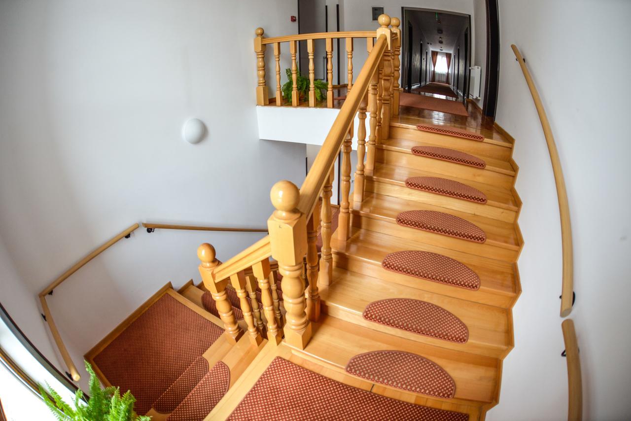 Hotel Posada Râmnicu Vâlcea Eksteriør billede