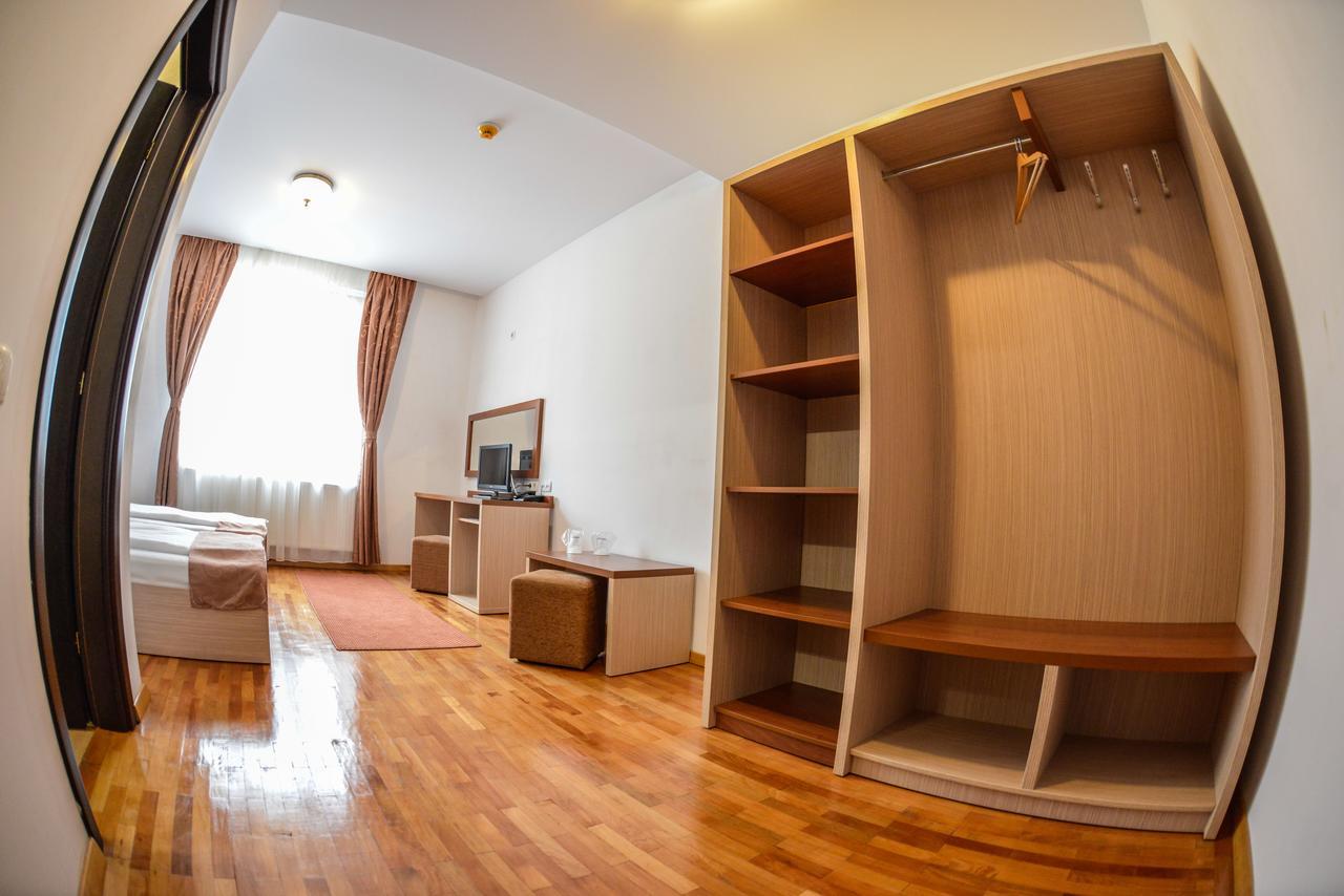 Hotel Posada Râmnicu Vâlcea Eksteriør billede