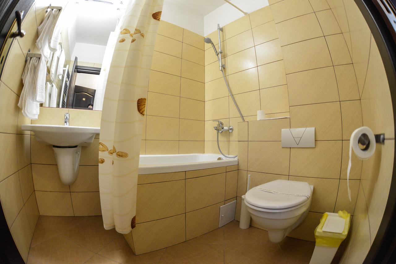 Hotel Posada Râmnicu Vâlcea Eksteriør billede