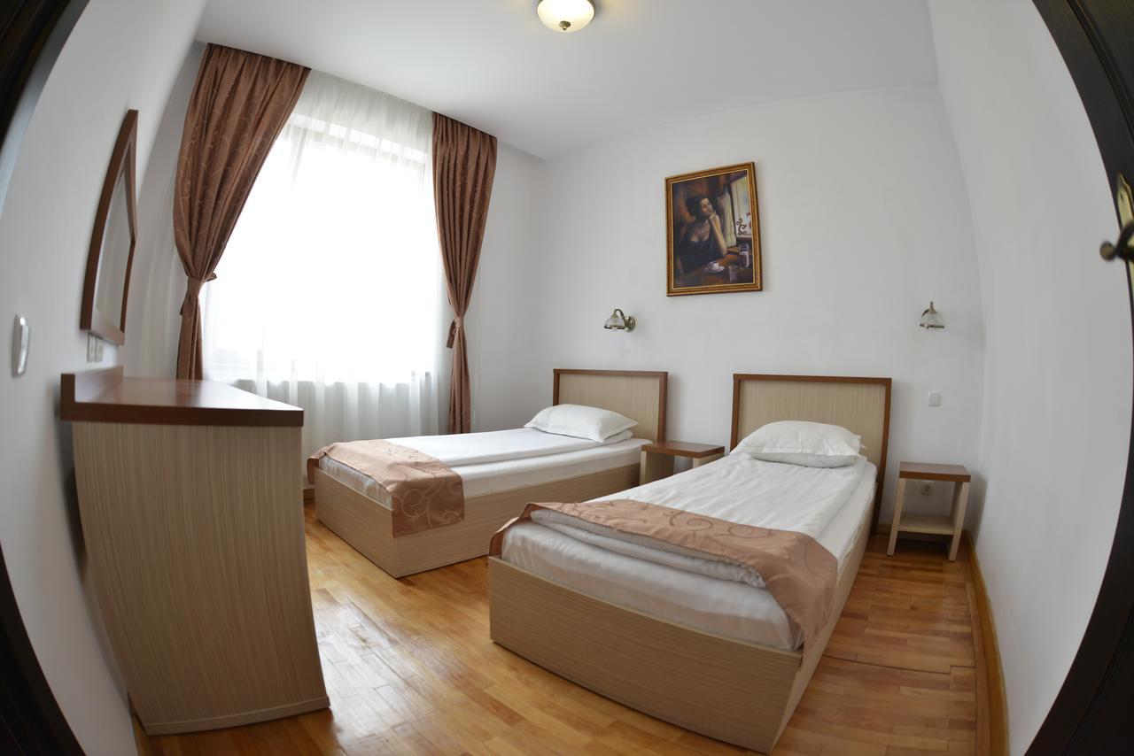 Hotel Posada Râmnicu Vâlcea Eksteriør billede